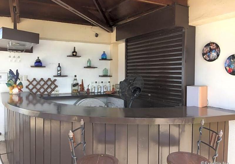 تختخواب و صبحانه Balaibinda Lodge