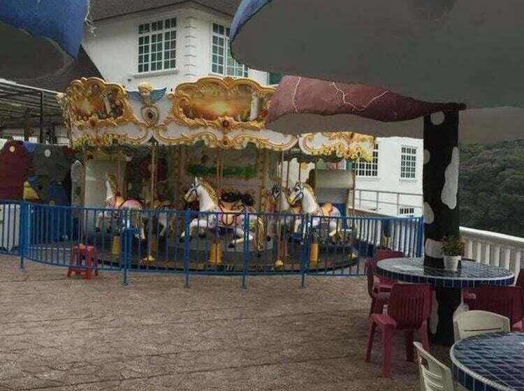 مبيت وإفطار Smurf Inn Homestay