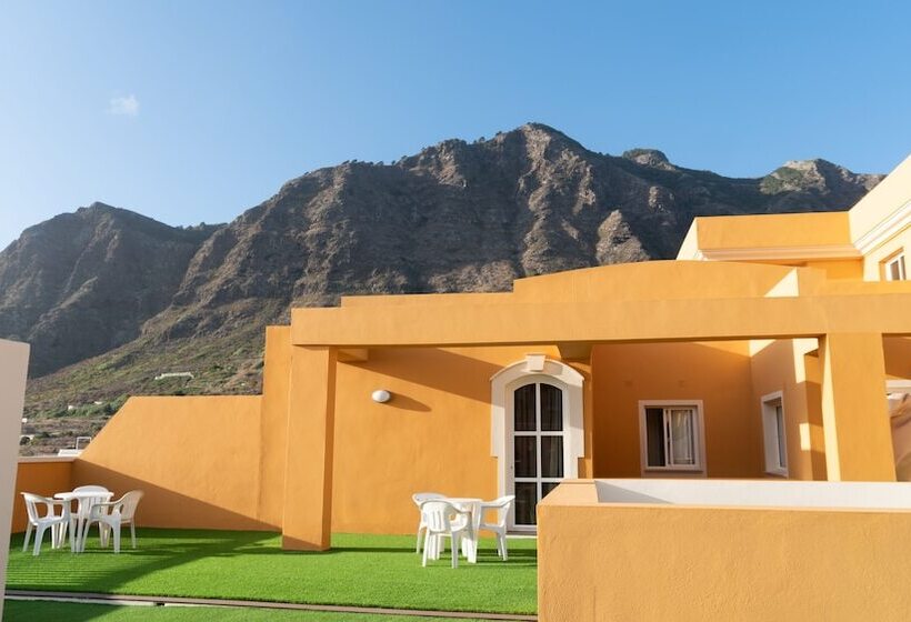 Coral Los Silos  Your Natural Accommodation Choice