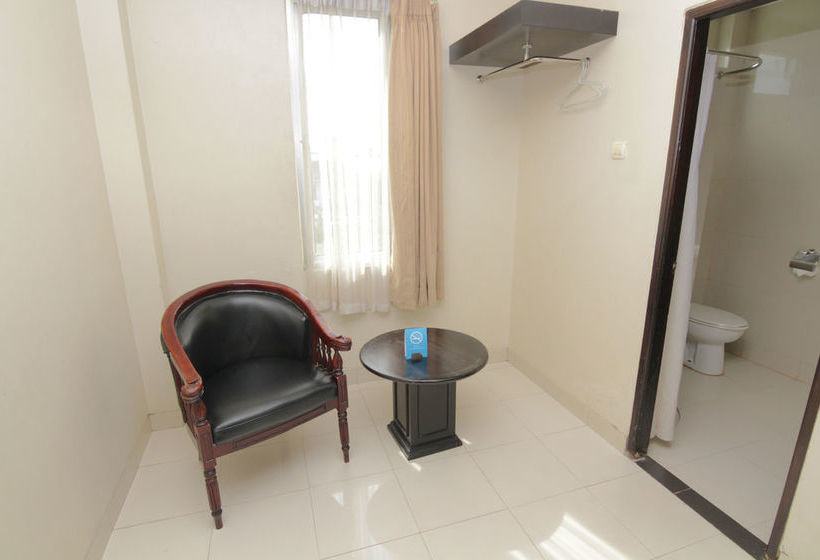 فندق Airy Eco Pontianak Selatan Imam Bonjol 89