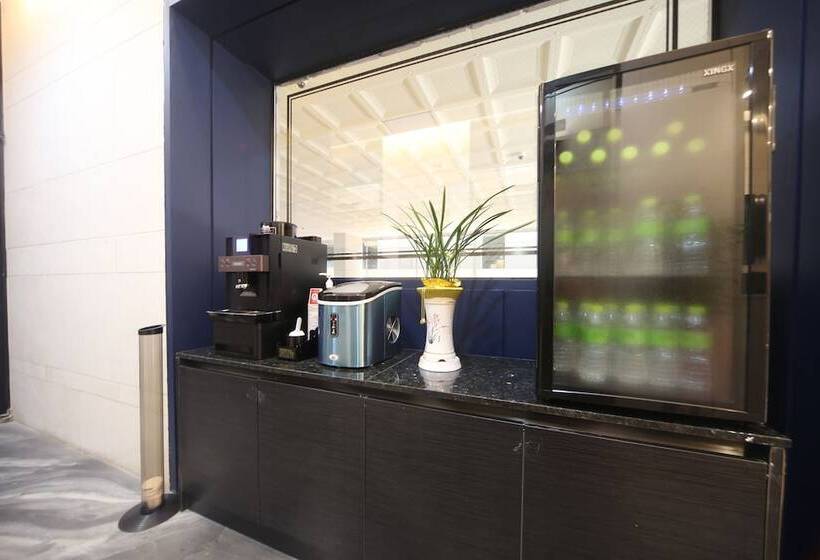 هتل Beomil Brown Dot