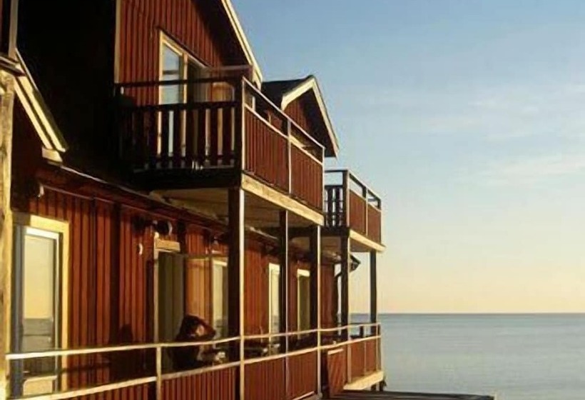 בית מלון כפרי Byxelkroks Marina Sea Resort