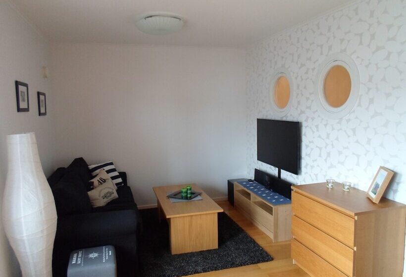 בית מלון כפרי Byxelkroks Marina Sea Resort