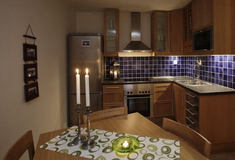 בית מלון כפרי Byxelkroks Marina Sea Resort