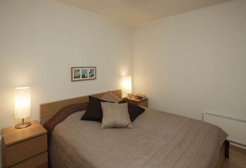 בית מלון כפרי Byxelkroks Marina Sea Resort