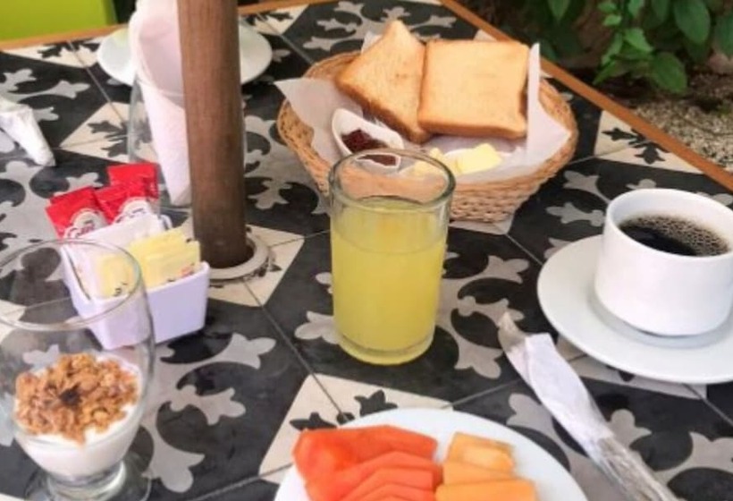 Отель Casona 61 By Guru