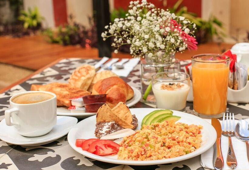 Отель Casona 61 By Guru