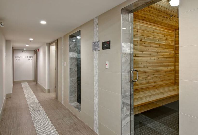 فندق Chateau Nova Yellowknife