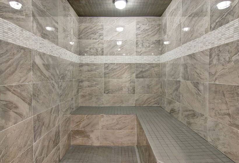 فندق Chateau Nova Yellowknife