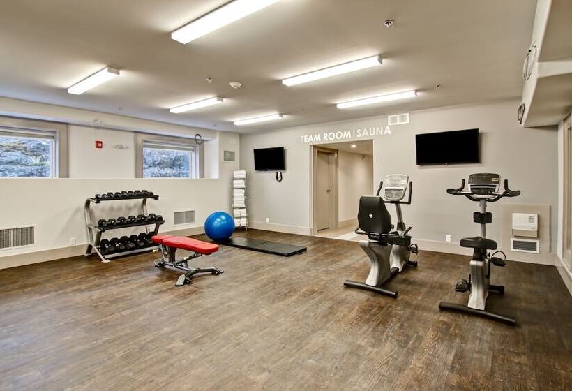 فندق Chateau Nova Yellowknife