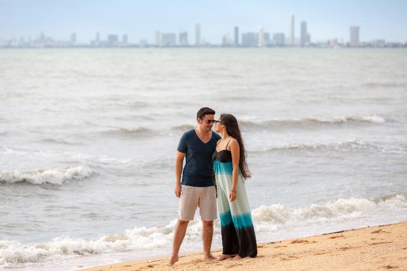 هتل Costa Village Bangsaray