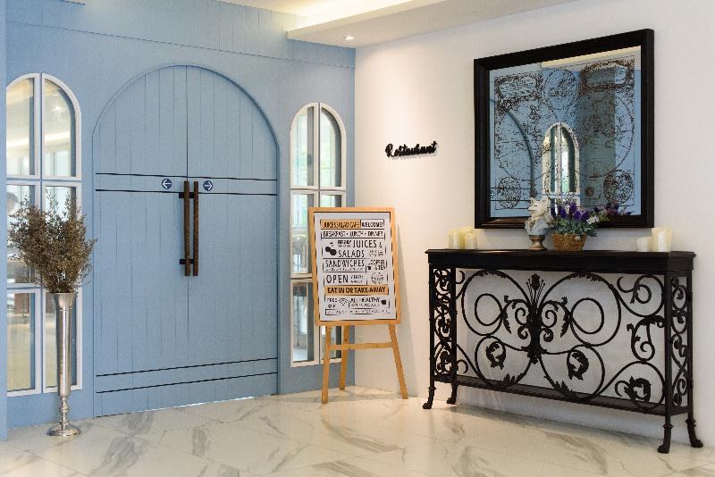 هتل Costa Village Bangsaray