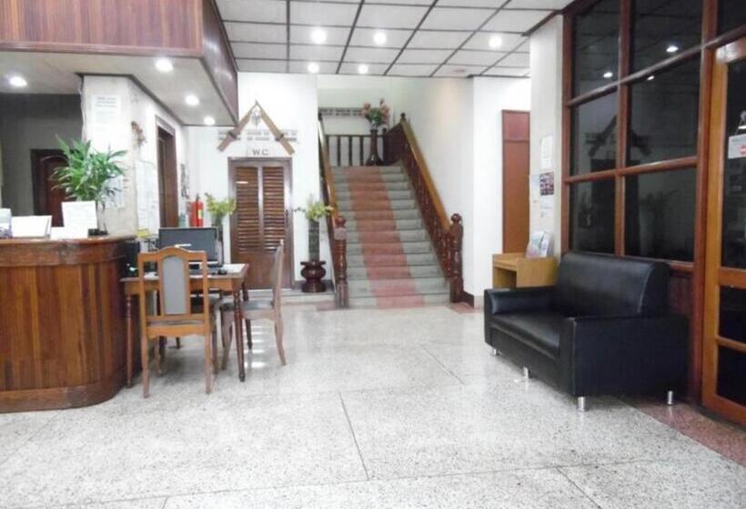 酒店 Douang Deuane