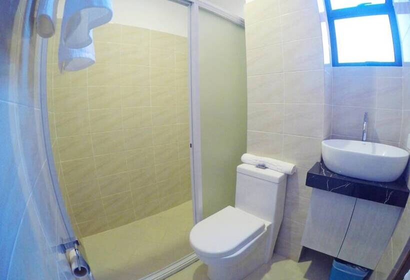 هتل Golden Gate Suites