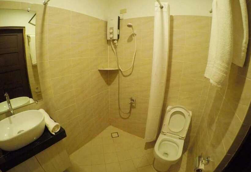 هتل Golden Gate Suites