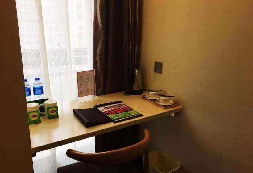 בית מלון כפרי Greentree Inn Chengdu Hightech Development West Zone Shidai Tian Street Express