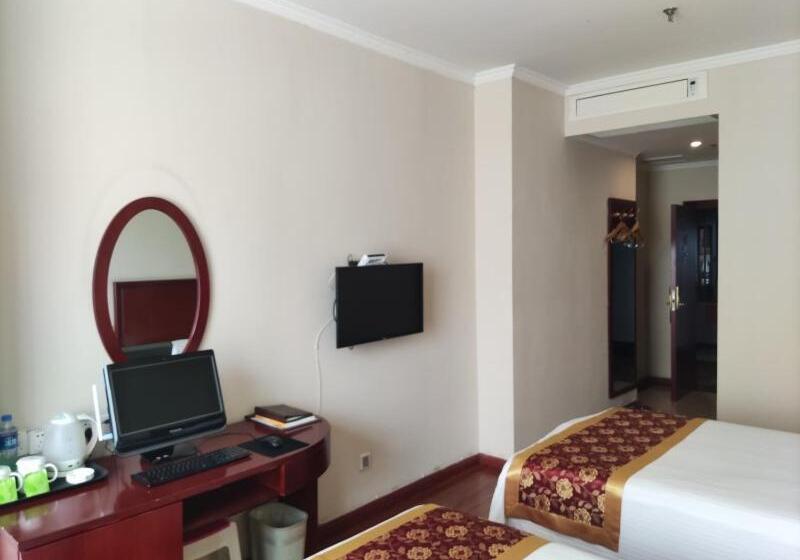 Отель Greentree Inn Datong Railway Station South Yundingyayuan Express