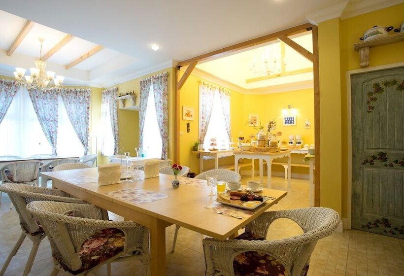 ホテル Hillsborough The English Country House