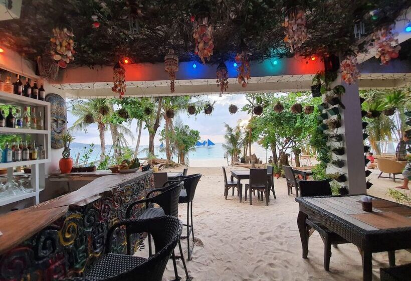 فندق Kaiyana Boracay Beach Resort