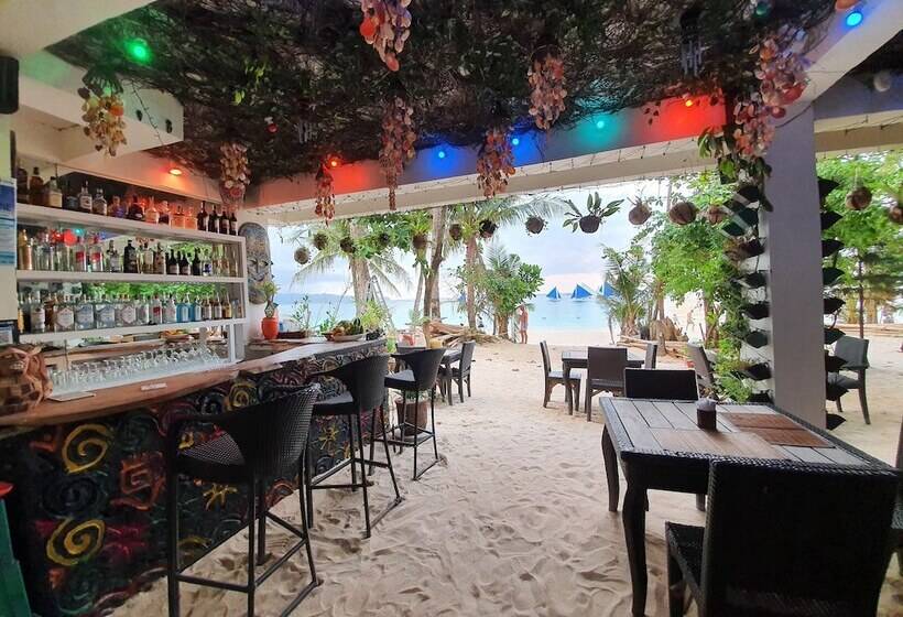 فندق Kaiyana Boracay Beach Resort