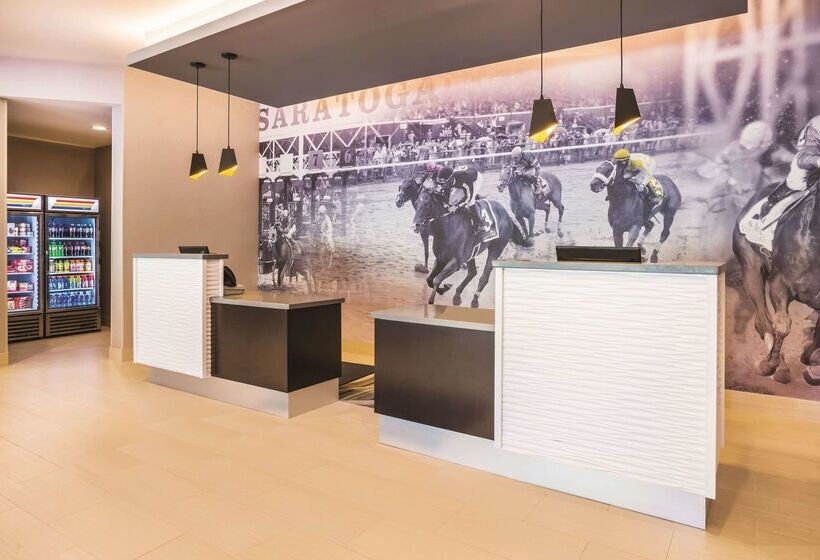 בית מלון כפרי La Quinta By Wyndham Clifton Park