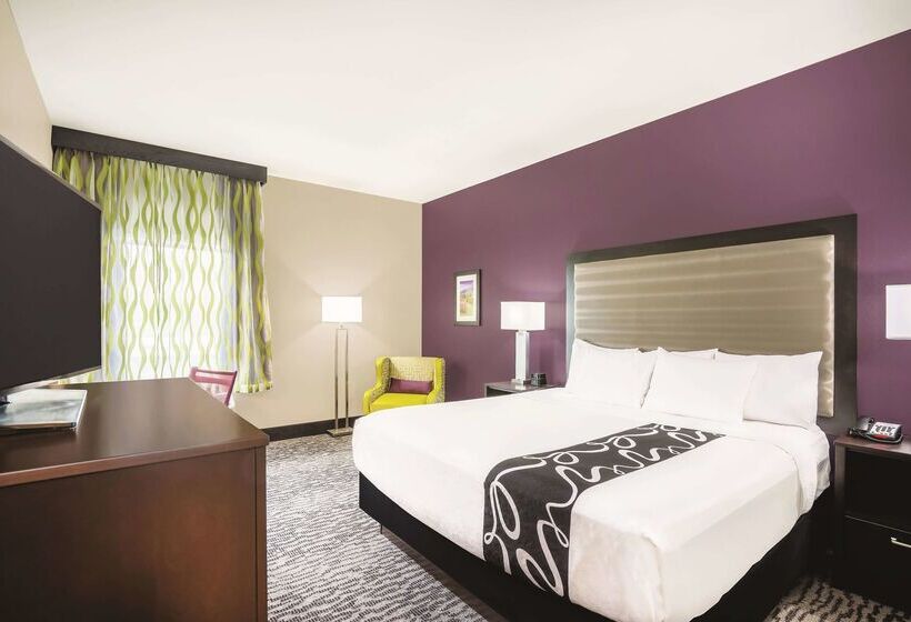 בית מלון כפרי La Quinta By Wyndham Clifton Park