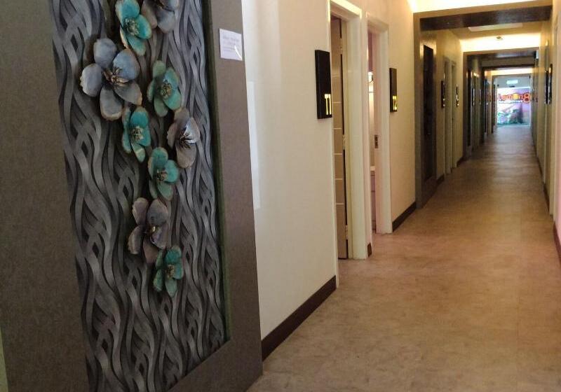 Lemon8 Hotel Apartment