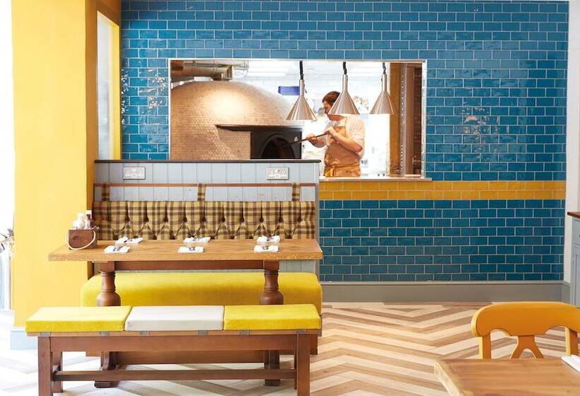 ホテル Lodge At Solent