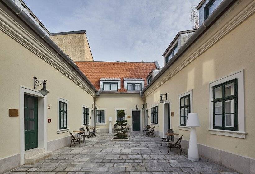 בית מלון כפרי Maison Bistro &