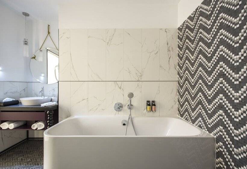 בית מלון כפרי Maison Bistro &