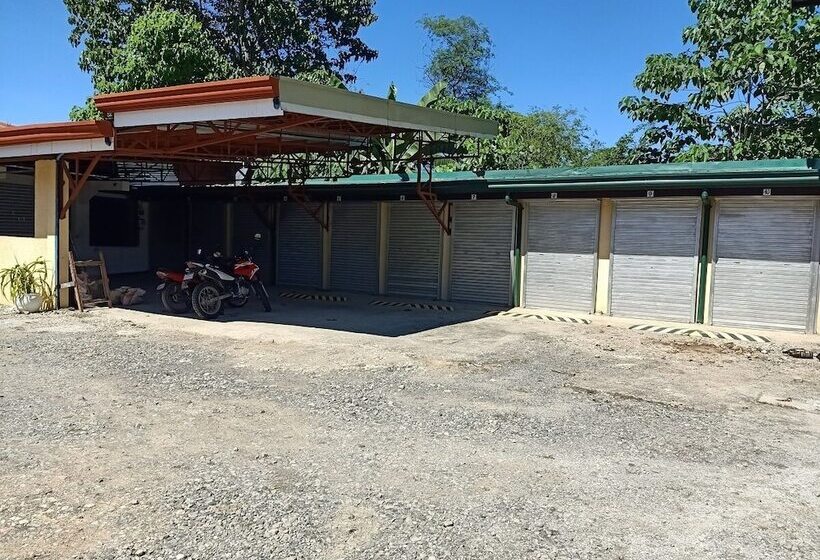 هتل Mb's Garden Inn