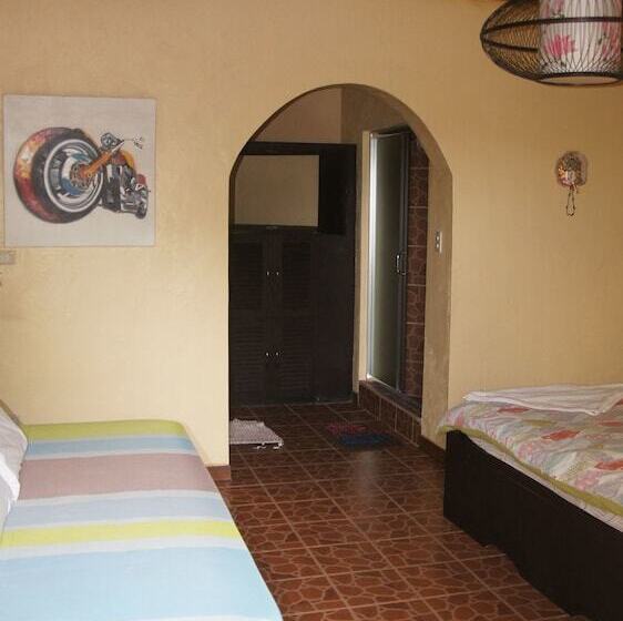 هتل Mb's Garden Inn