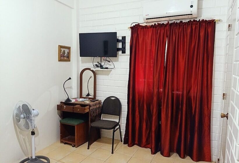 هتل Mb's Garden Inn