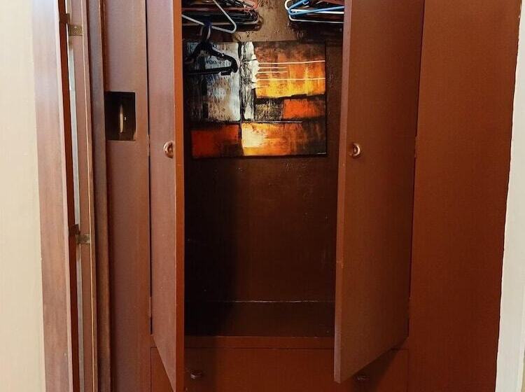 هتل Mb's Garden Inn