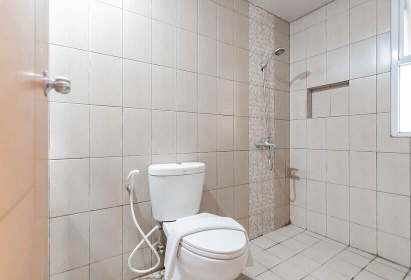 酒店 Reddoorz Plus @ Dago Pojok 3