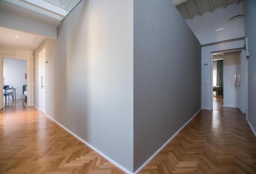 هتل Relais Luce Florence