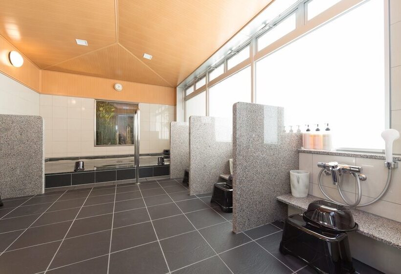 בית מלון כפרי Sanco Inn Tsu Ekimae