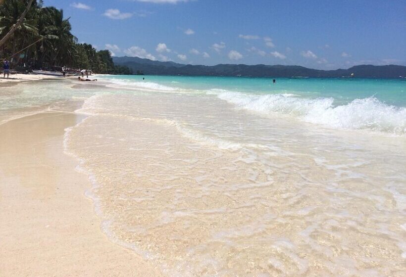 هتل Sundown Beach Studios