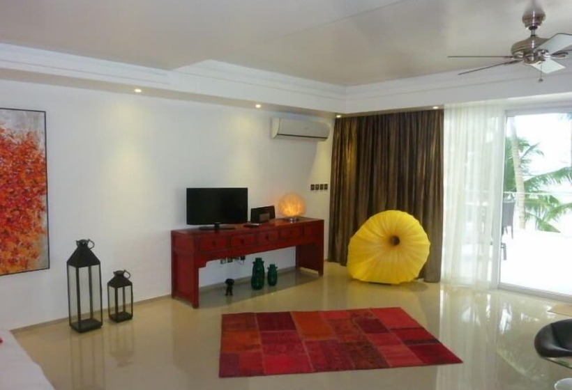 هتل Sundown Beach Studios