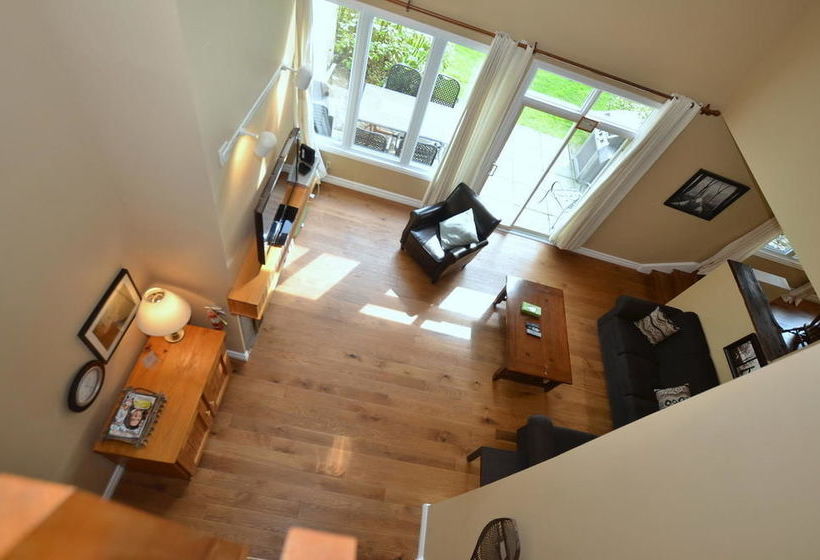 فندق The Lodges At Blue Mountain - Wintergreen Condos