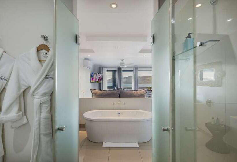 Отель Thebloem Guest Suites By Knysna Paradise Collection