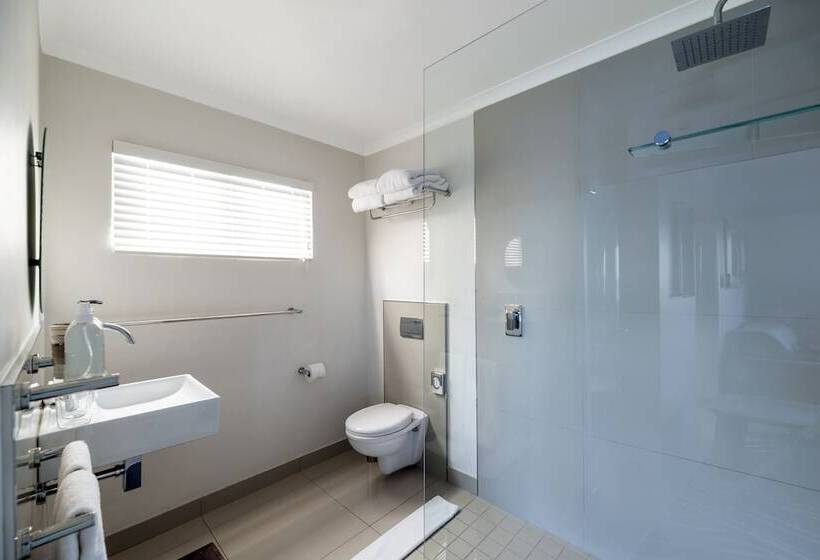 Отель Thebloem Guest Suites By Knysna Paradise Collection