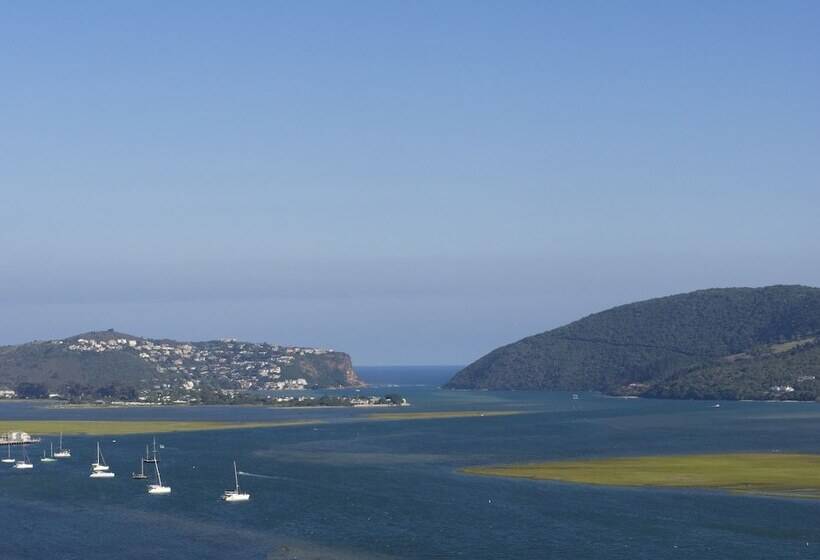 Отель Thebloem Guest Suites By Knysna Paradise Collection