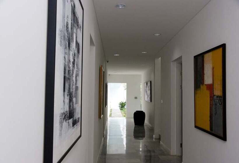 בית מלון כפרי V Residence Kemang