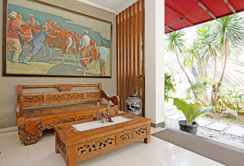 Отель Zen Rooms Raya Sririt Singaraja