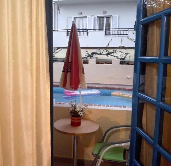 Kings Hotel By Estia