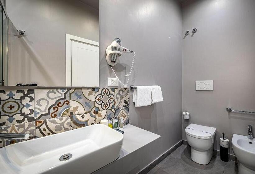 Martelli 6 Suite & Apartments