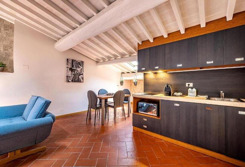 Martelli 6 Suite & Apartments