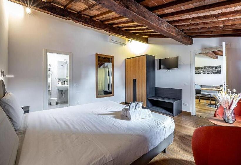 Martelli 6 Suite & Apartments