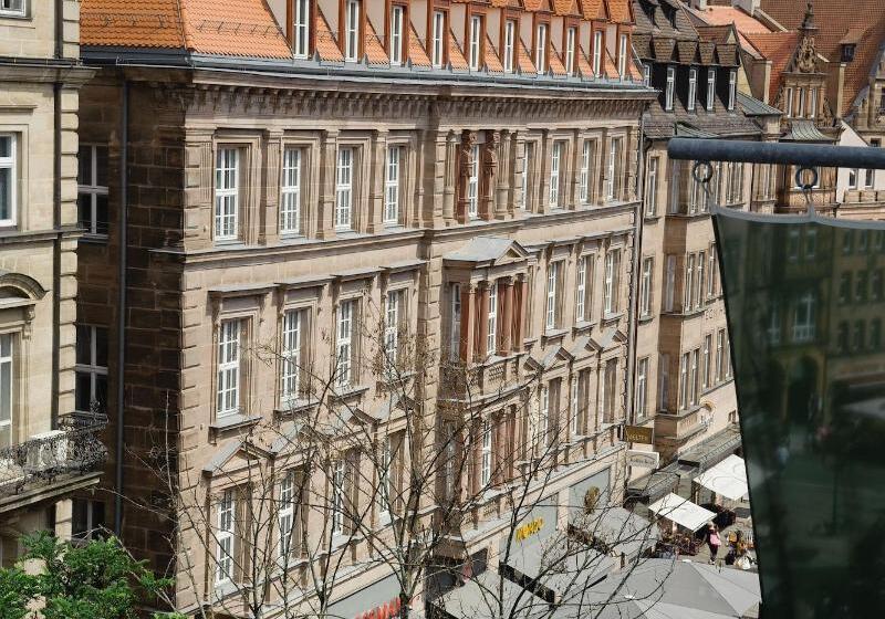 Melter Hotel & Apartments   A Neighborhood